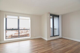 808-812 Memorial Drive II in Cambridge, MA - Building Photo - Building Photo