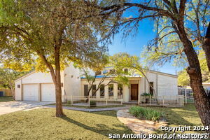 1903 Archway Dr in San Antonio, TX - Foto de edificio - Building Photo