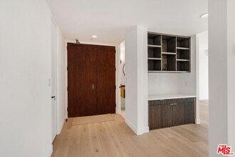 515 Ocean Ave in Santa Monica, CA - Building Photo - Building Photo