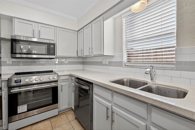 property at 1221 Cedar Post Ln