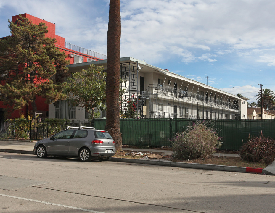 The Gramercy Apartments in Los Angeles, CA - Building Photo