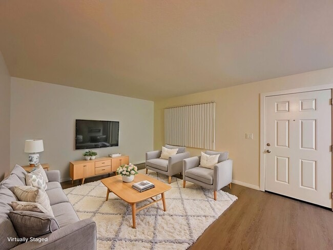 934 N Cedar St, Unit 23