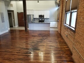 65 Vandalia St, Unit 32 in Buffalo, NY - Building Photo - Building Photo