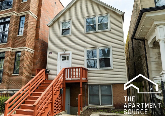 3729 N Clifton Ave, Unit 1 in Chicago, IL - Foto de edificio - Building Photo