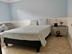 13817 SW 154th St in Miami, FL - Building Photo - Building Photo