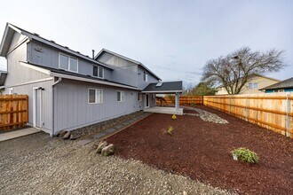 10312 NE 73rd St in Vancouver, WA - Building Photo - Building Photo