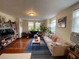 28 Chatham St, Unit 2 in Cambridge, MA - Building Photo