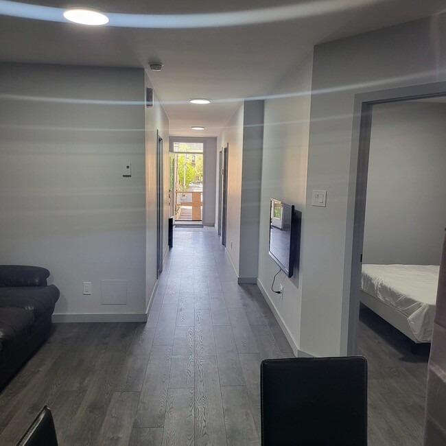 property at 4825 Saint-Urbain Rue