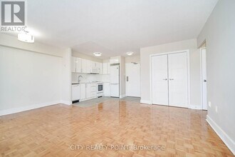 1500 Bathurst St in Toronto, ON - Building Photo - Building Photo