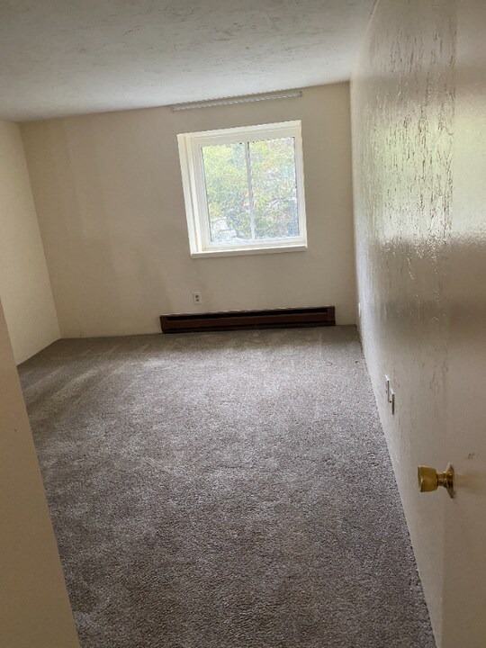 20 Erick Rd in Mansfield, MA - Foto de edificio