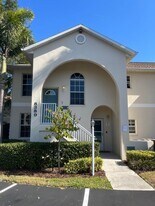8389 Wingate Dr in Sarasota, FL - Building Photo