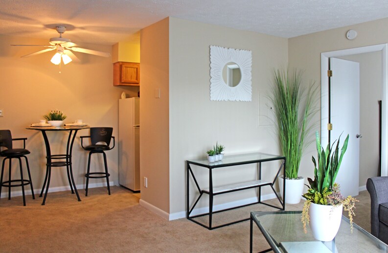 Edgewater Landing Apartments in Cleveland, OH