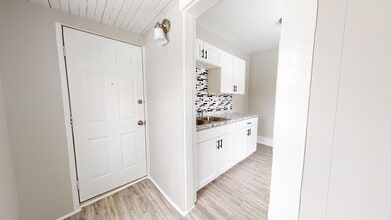 4500 W 39th St in Cleveland, OH - Foto de edificio - Building Photo