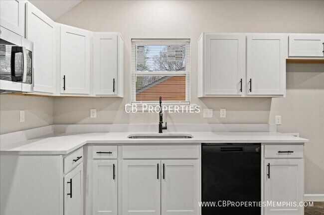 2895 Yale Ave in Memphis, TN - Building Photo - Building Photo