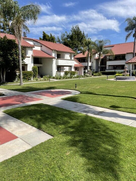 6386 Lincoln Ave in Buena Park, CA - Building Photo