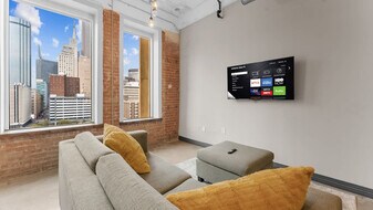 500 S Ervay St in Dallas, TX - Building Photo