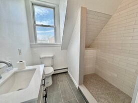 8 Trafford St, Unit 2 in Quincy, MA - Building Photo