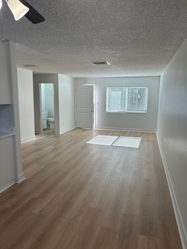 Norwalk Apartments in Norwalk, CA - Building Photo - Building Photo