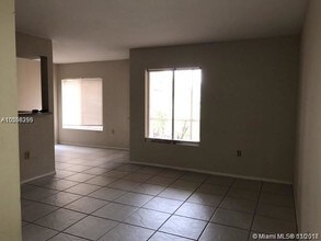 2405 NW 33rd St-Unit -1202 in Oakland Park, FL - Building Photo - Building Photo