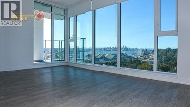 1401 Hunter St in North Vancouver, BC - Building Photo - Building Photo