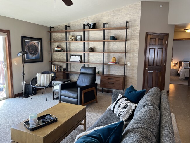 1064 W Willis Wy in Appleton, WI - Building Photo - Building Photo