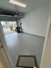 141 SW 171st Ave in Miramar, FL - Foto de edificio - Building Photo