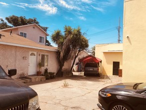 10564 Kewen Ave in Pacoima, CA - Building Photo - Building Photo