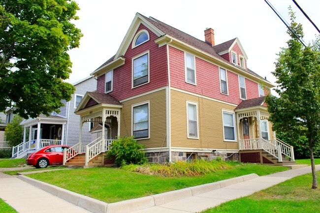 property at 802 E Kingsley St