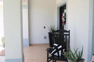 2732 Star Grass Cir in Kissimmee, FL - Building Photo - Building Photo