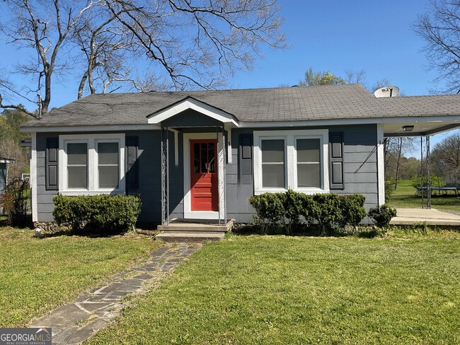 property at 7 Cres Ave SW