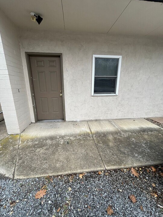 101 Grandview Rd in State College, PA - Building Photo