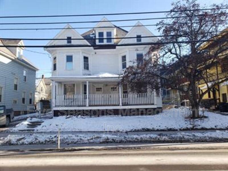 68 S Union St in Burlington, VT - Building Photo
