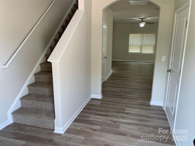 7327 Neal Rd in Charlotte, NC - Building Photo - Building Photo