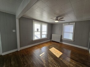 214 2nd St SW in Independence, IA - Building Photo - Building Photo