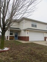 112 Hickory Ridge Dr in St. Robert, MO - Building Photo