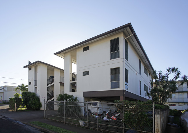 329 Olive Ave in Wahiawa, HI - Building Photo - Building Photo