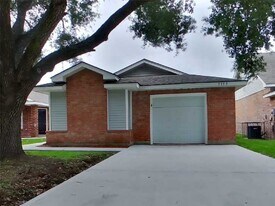 3135 Kelling St in Houston, TX - Building Photo