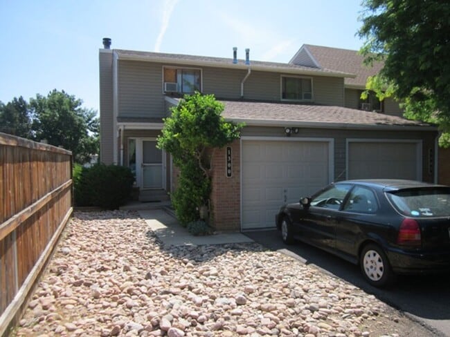1300 Vesta Cir in Lafayette, CO - Foto de edificio - Building Photo