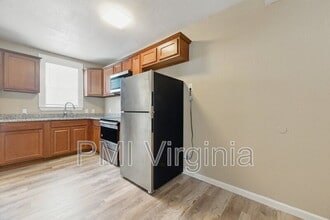 1619 E Ocean View Ave in Norfolk, VA - Building Photo - Building Photo
