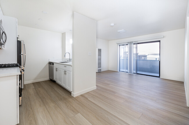 3761 Harrison Street Apartments in Oakland, CA - Foto de edificio - Interior Photo