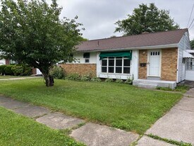 435 E 36th St in Erie, PA - Building Photo