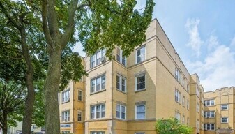 4414 N St Louis Ave in Chicago, IL - Building Photo