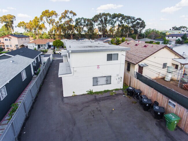 410 E 118th St in Los Angeles, CA - Building Photo - Building Photo