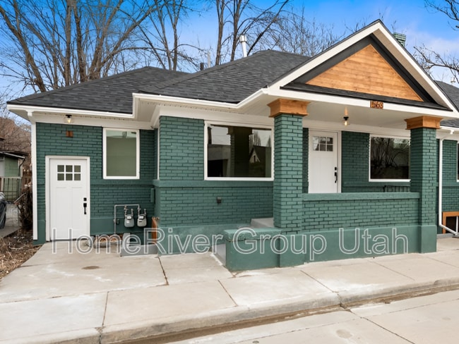 property at 563 Denver St