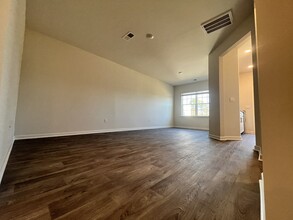 331 David Hl Dr in Sanford, NC - Building Photo - Building Photo