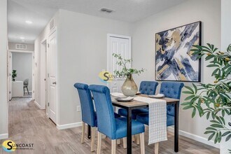 6421 Breezy Oaks Wy, Unit 101 in Jacksonville, FL - Building Photo - Building Photo