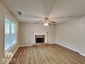 323 Rosemont Ct in Hiram, GA - Building Photo - Building Photo