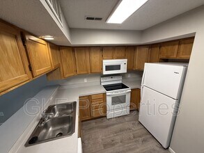 1708 Prairie Ave in Beatrice, NE - Building Photo - Building Photo