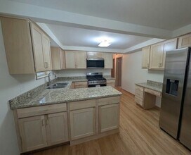 6537 N Natoma Ave in Chicago, IL - Building Photo - Building Photo