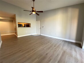 2160 E Preserve Way in Miramar, FL - Building Photo - Building Photo